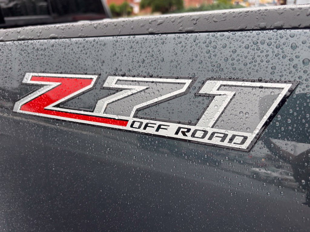 Used 2017 Chevrolet Colorado Z71 AWD/4WD image 14