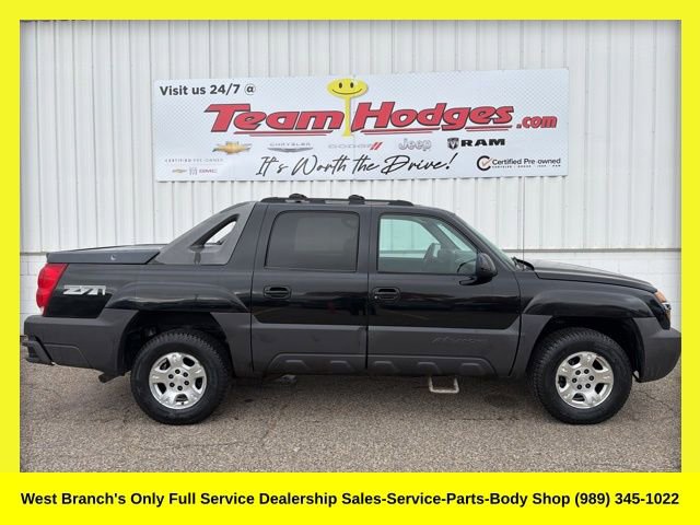 Used 2003 Chevrolet Avalanche 4x4 w/ Suspension Package, Off-Road image 1