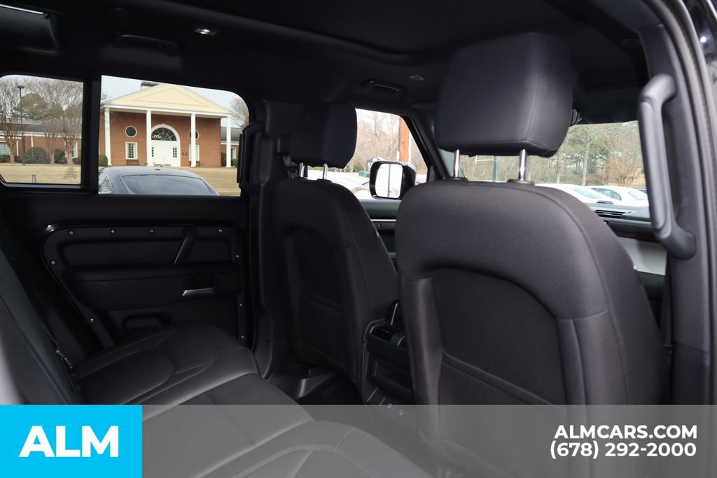 Used 2025 Land Rover Defender 110 S image 24