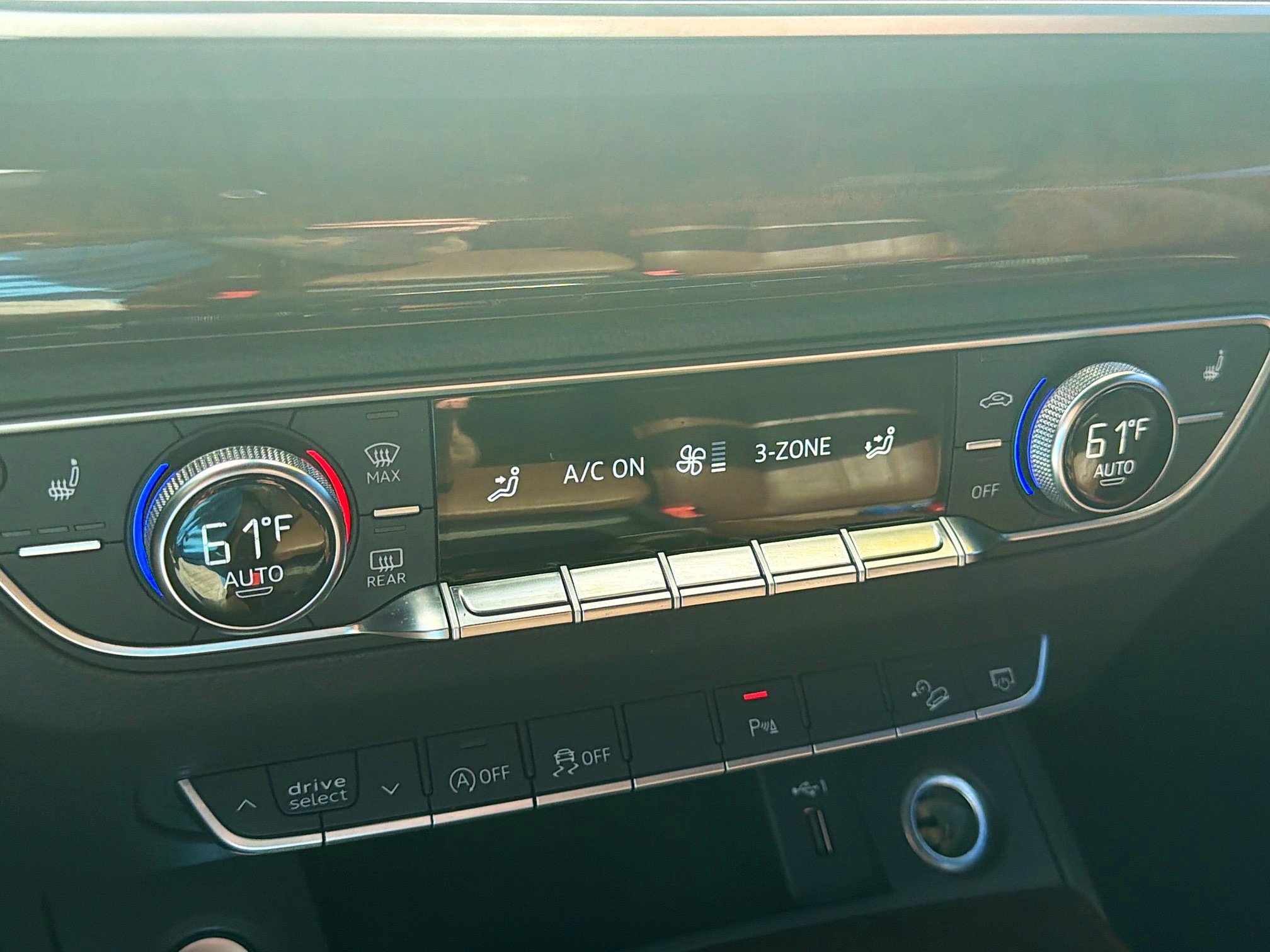 Used 2020 Audi Q5 2.0T Premium w/ Convenience Package image 31