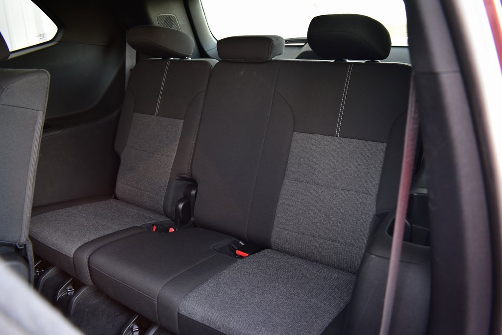 Used 2025 GMC Acadia Elevation image 23