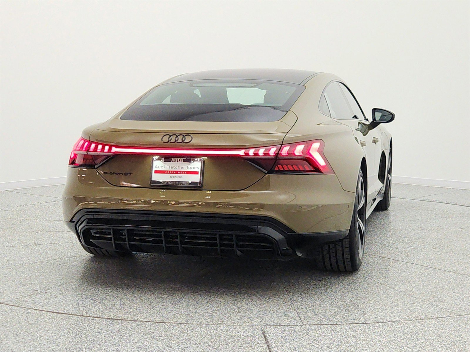 Used 2024 Audi e-tron GT Prestige AWD/4WD image 6