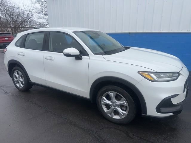 Used 2023 Honda HR-V LX image 2