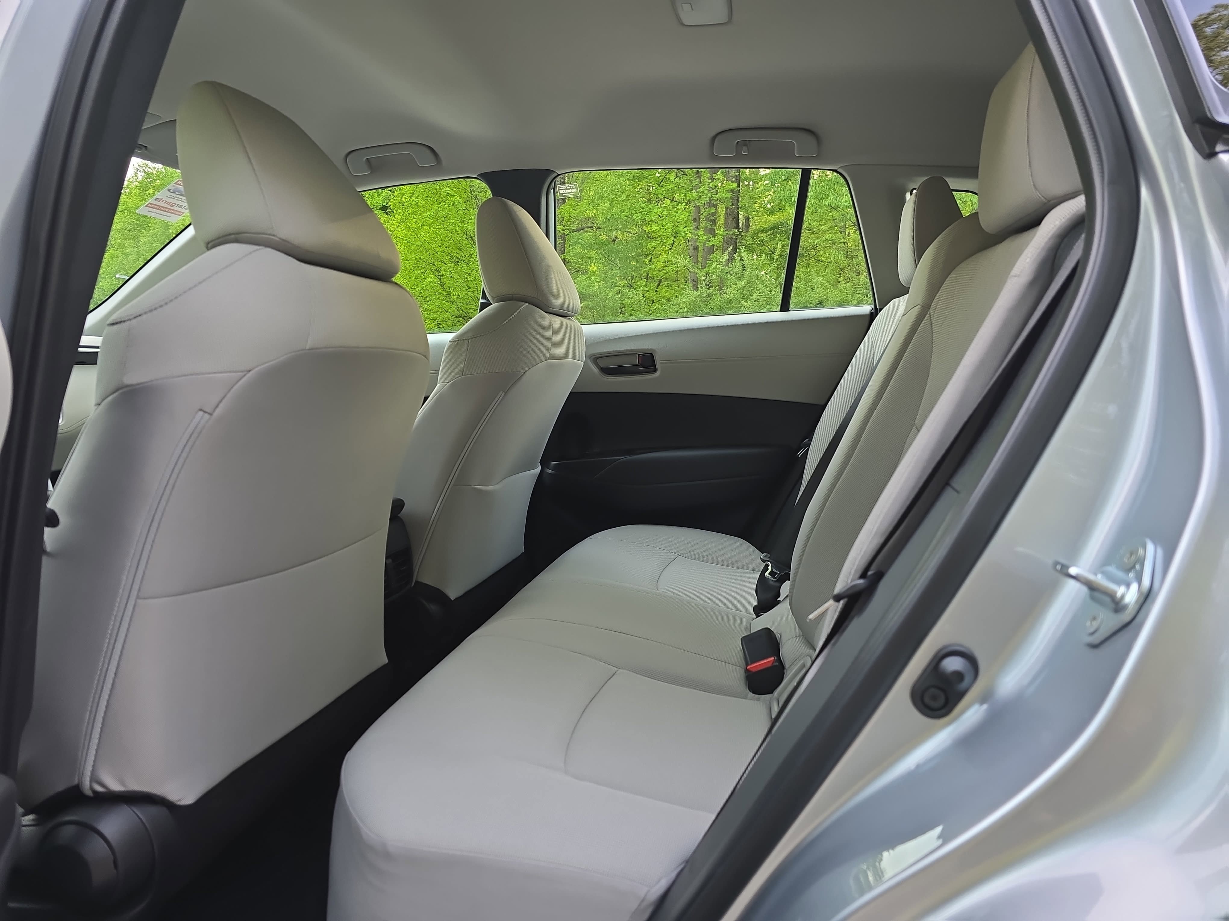 Used 2025 Toyota Corolla Cross L FWD image 13