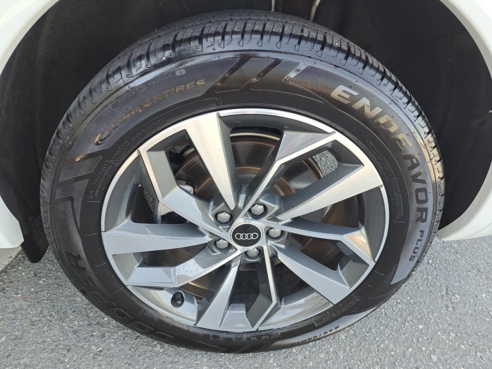 Used 2024 Audi Q5 2.0T Premium Plus AWD/4WD image 21