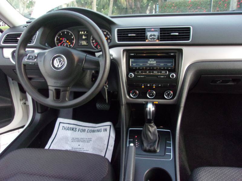 Used 2014 Volkswagen Passat 1.8T S FWD image 24