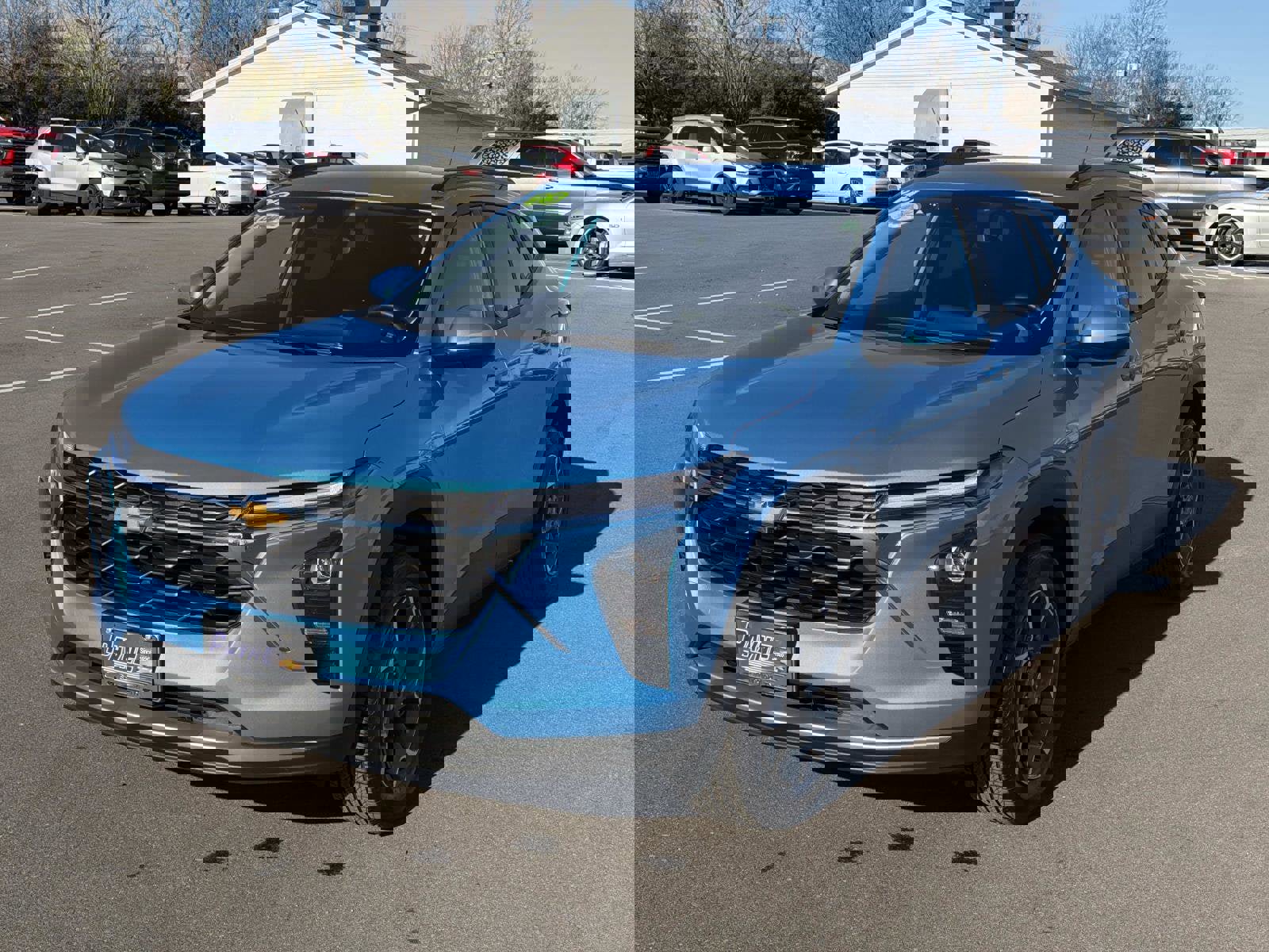 Certified 2025 Chevrolet Trax LT w/ Driver Confidence Package image 15