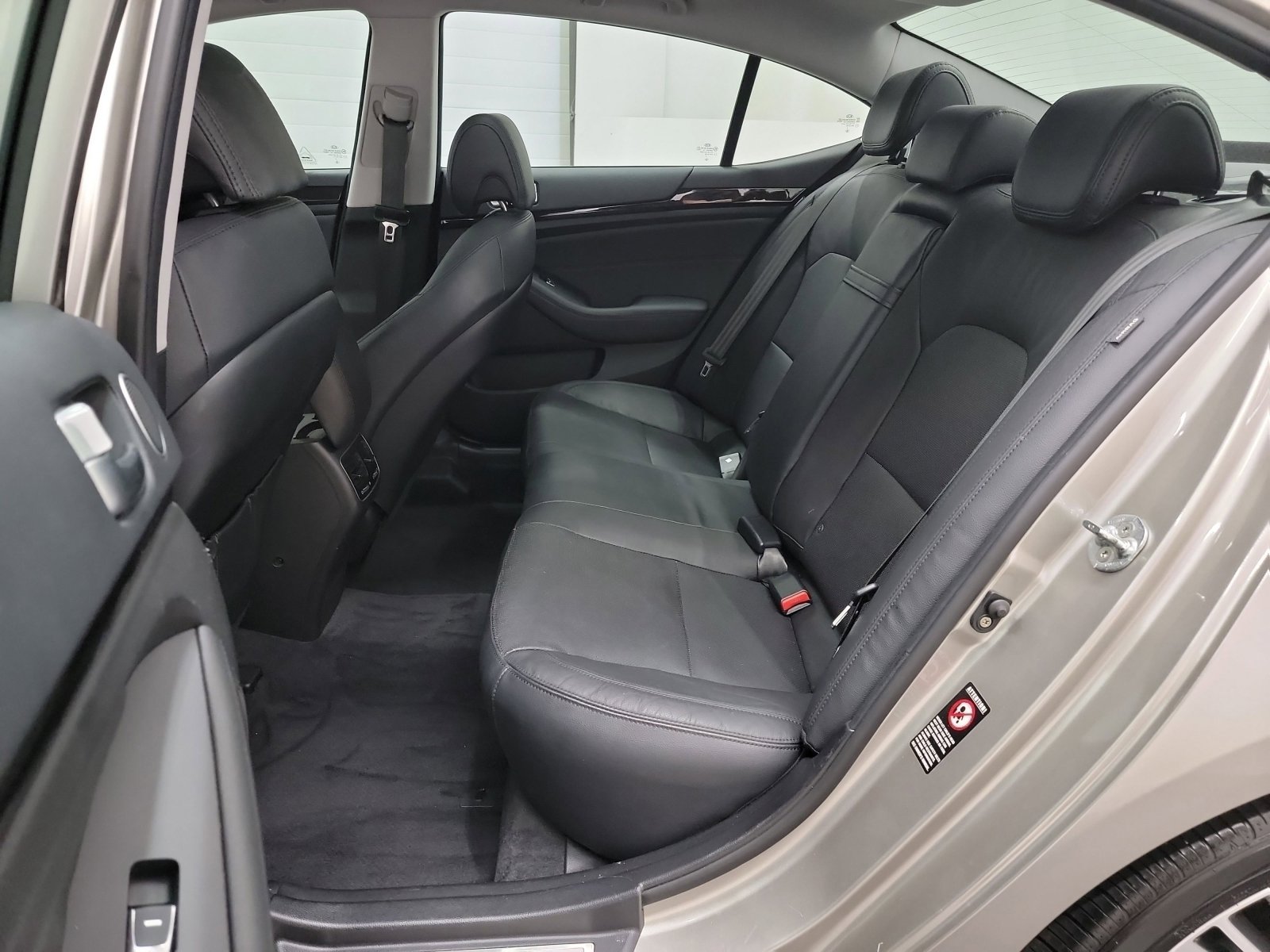 Used 2015 Kia Cadenza Premium image 28