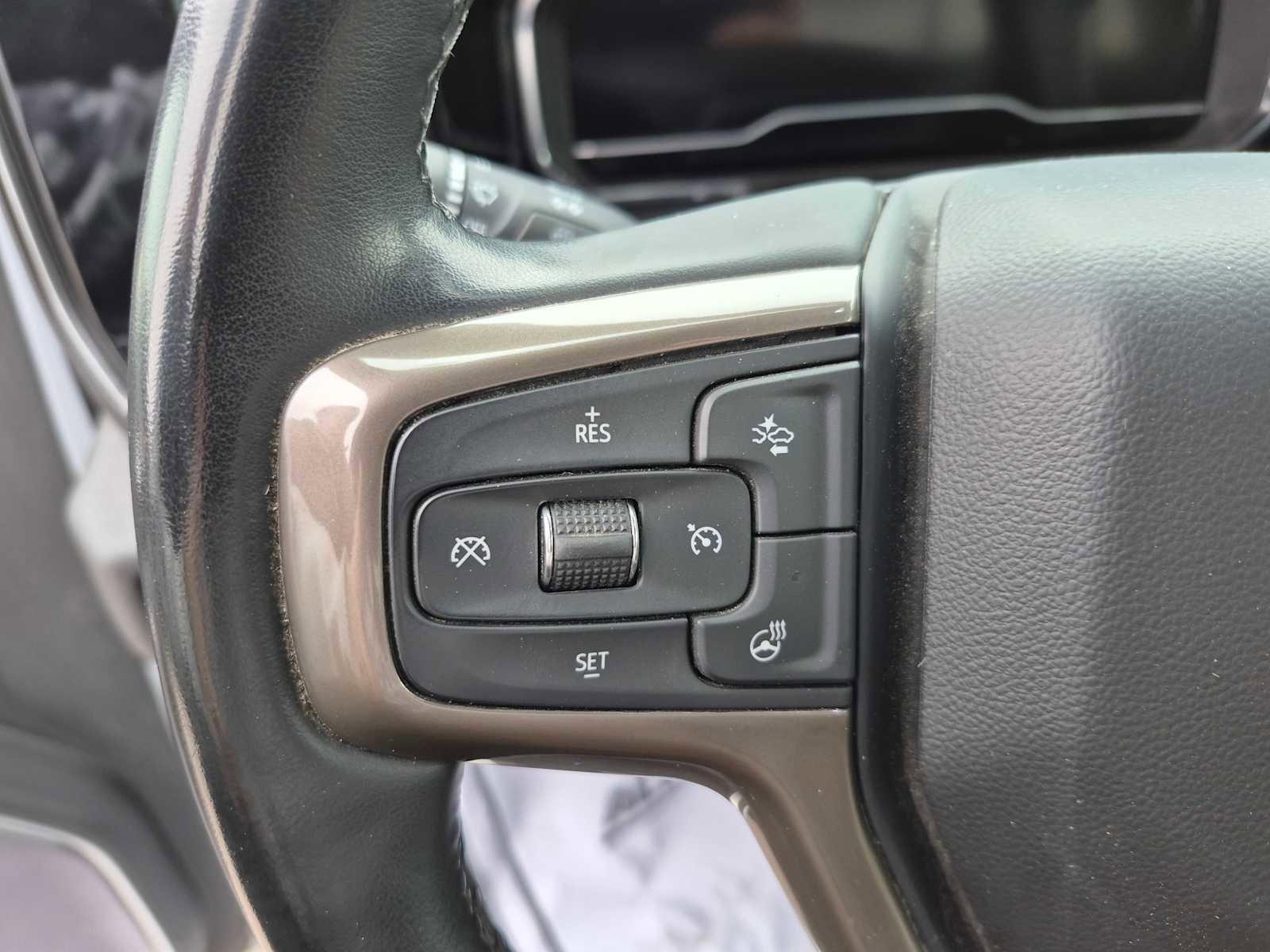 Used 2024 Chevrolet Silverado 3500 High Country w/ Technology Package image 18