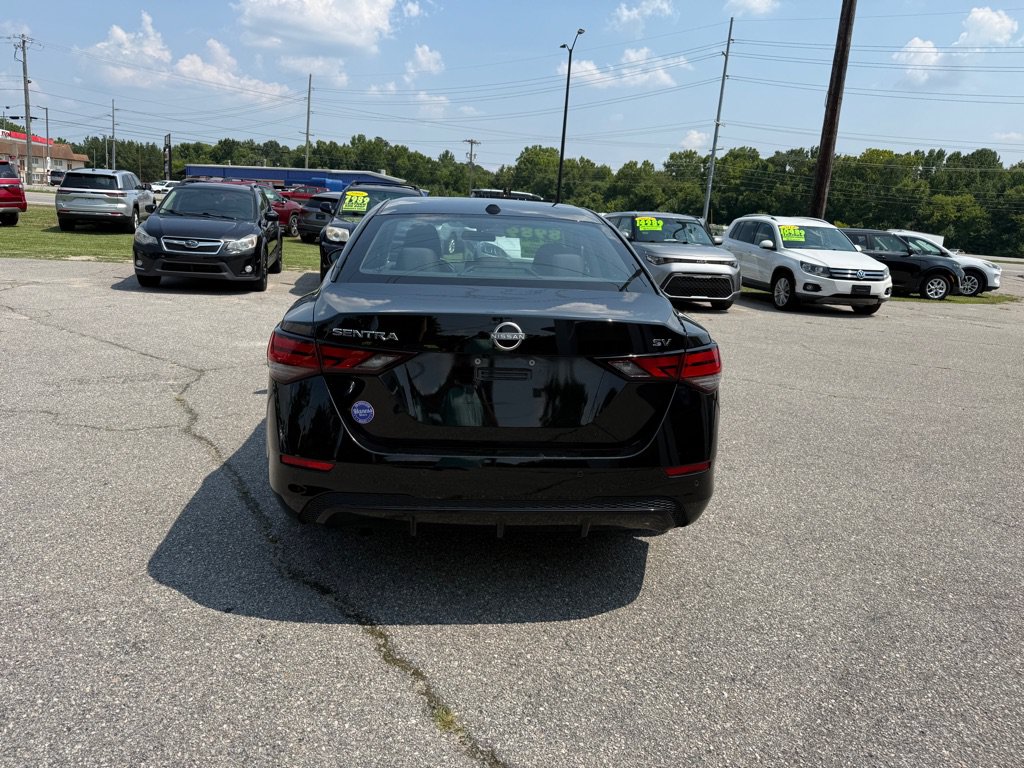 Used 2024 Nissan Sentra SV FWD image 4