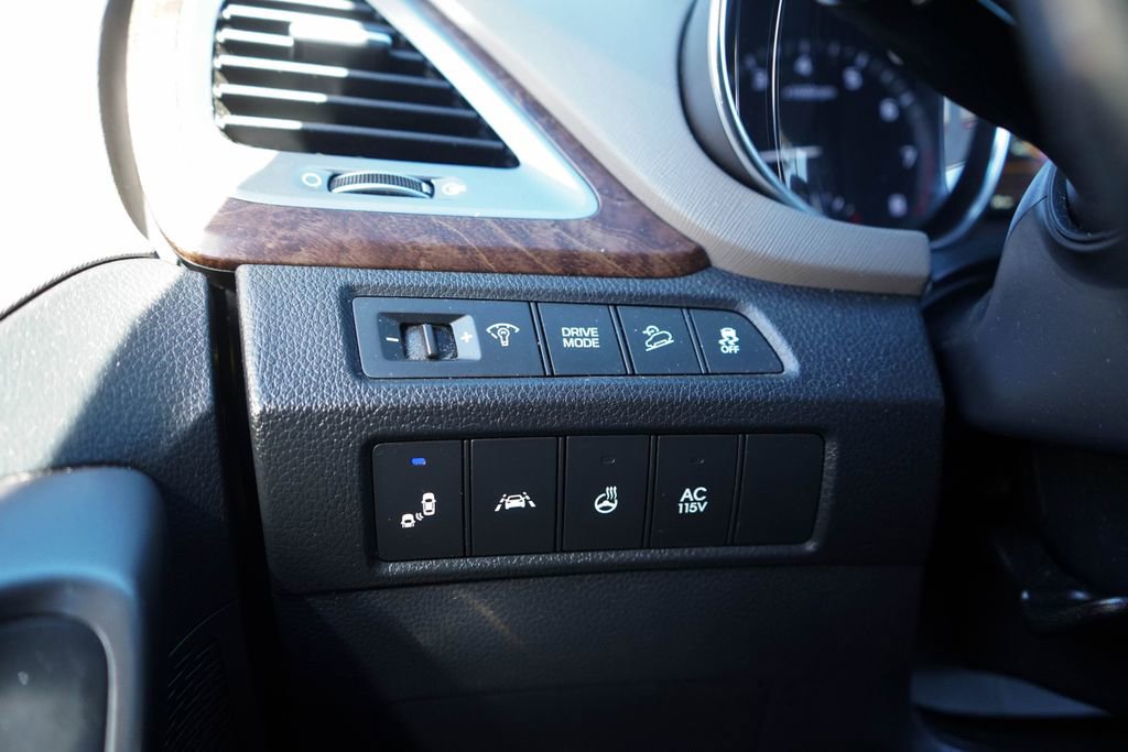 Used 2017 Hyundai Santa Fe SE Ultimate w/ SE Ultimate Tech Package 03 image 27