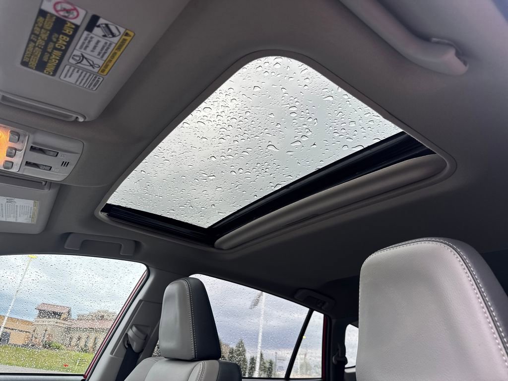 Used 2015 Toyota RAV4 Limited w/ Technology Package AWD/4WD image 30