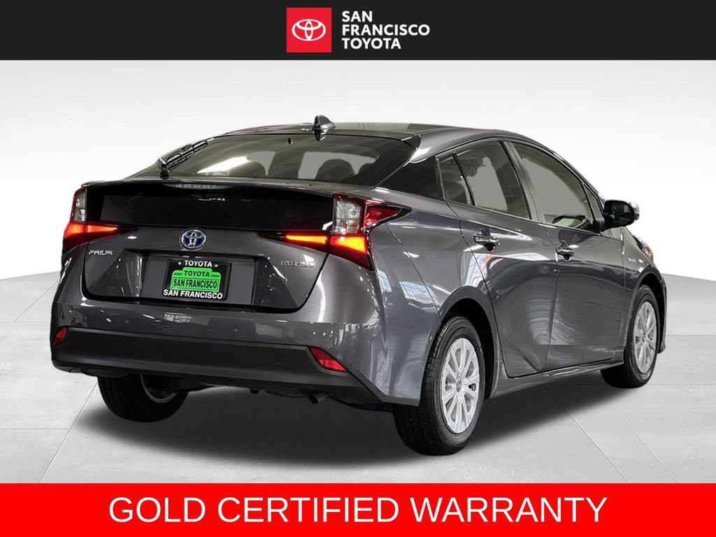 Certified 2022 Toyota Prius LE FWD image 5
