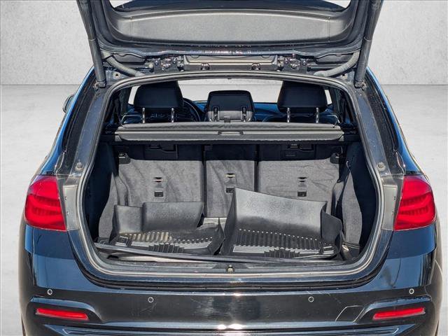 Used 2017 BMW 330i xDrive Wagon image 6
