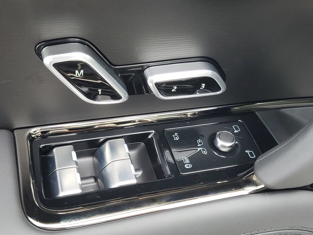 New 2026 Land Rover Range Rover Sport Dynamic SE AWD/4WD image 9