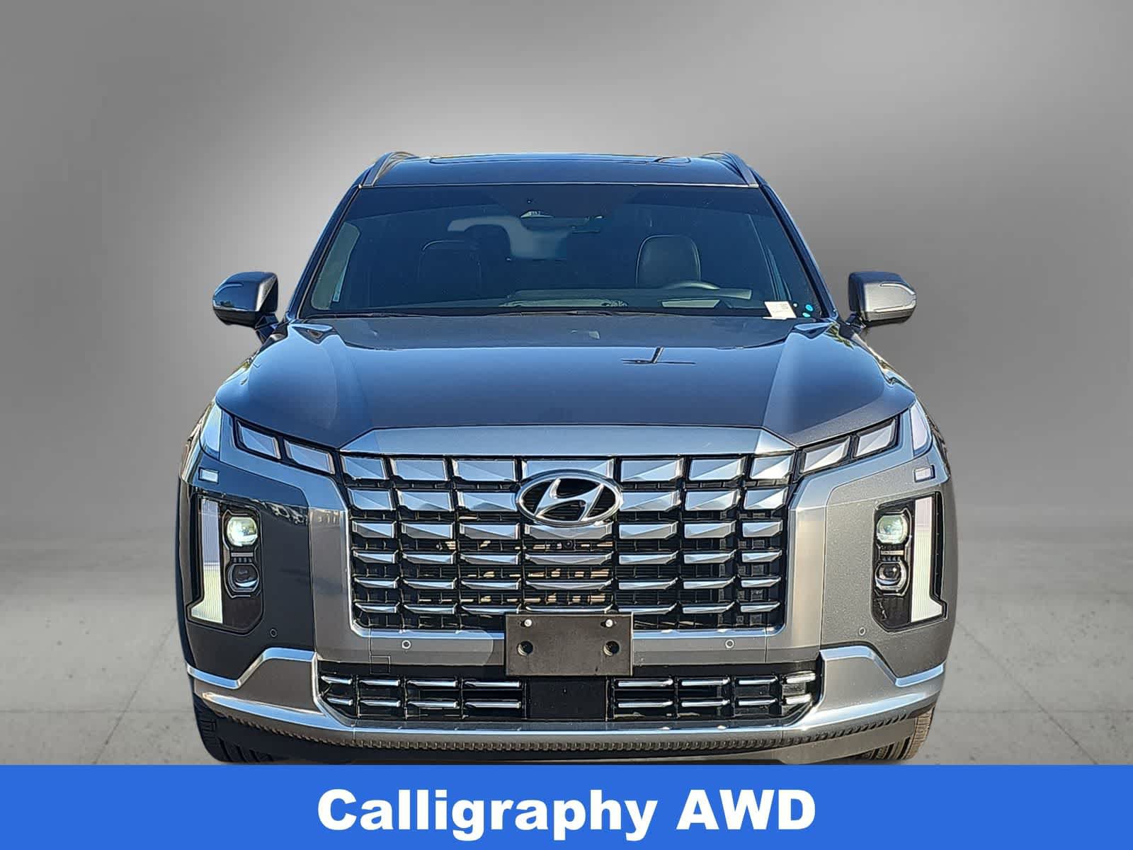 Used 2025 Hyundai Palisade Calligraphy AWD/4WD image 3