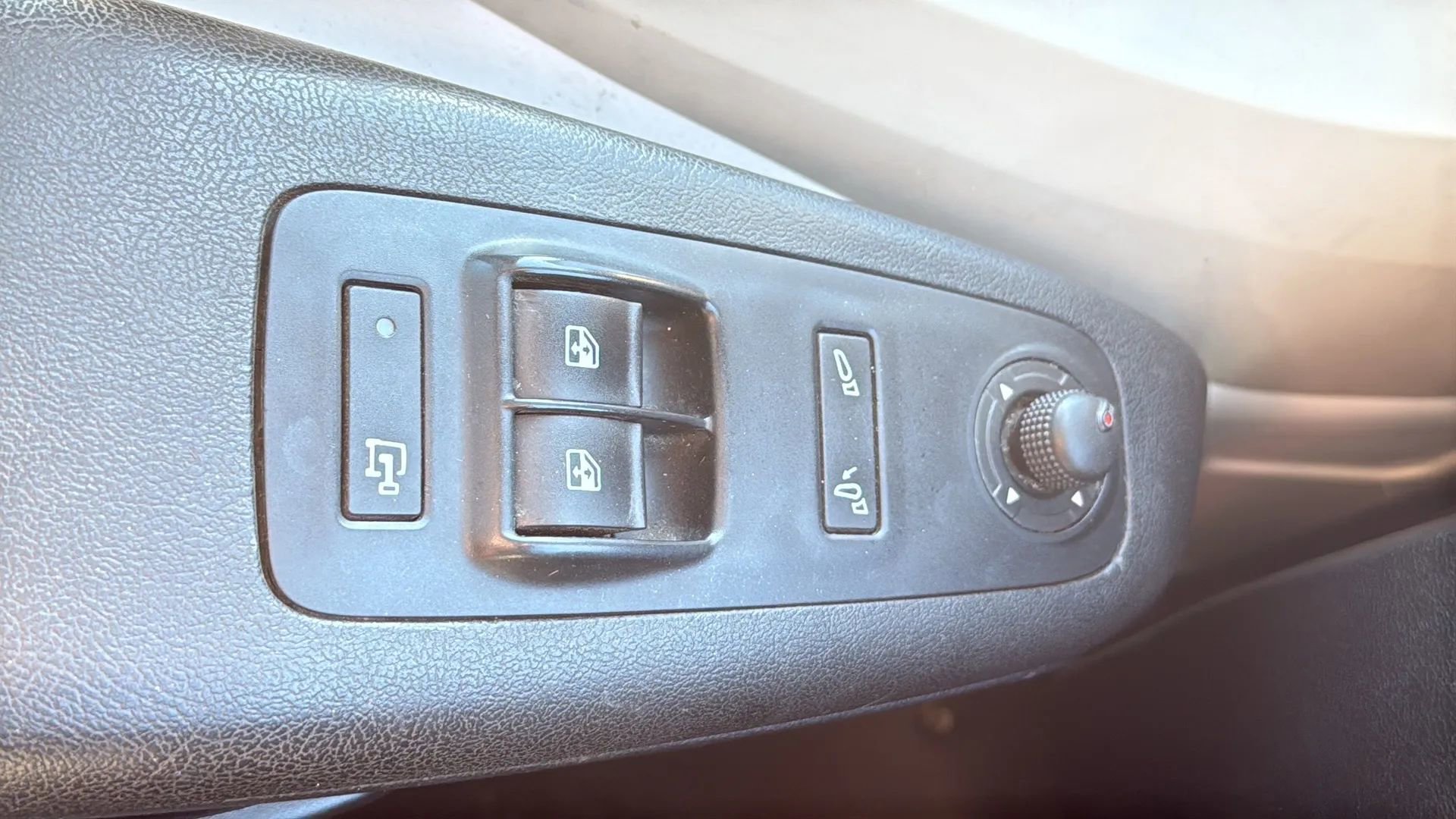 Used 2014 RAM ProMaster 2500 w/ Premium Appearance Group image 27