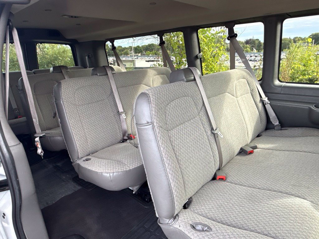 Used 2025 Chevrolet Express 3500 LT w/ LT Preferred Equipment Group RWD image 15