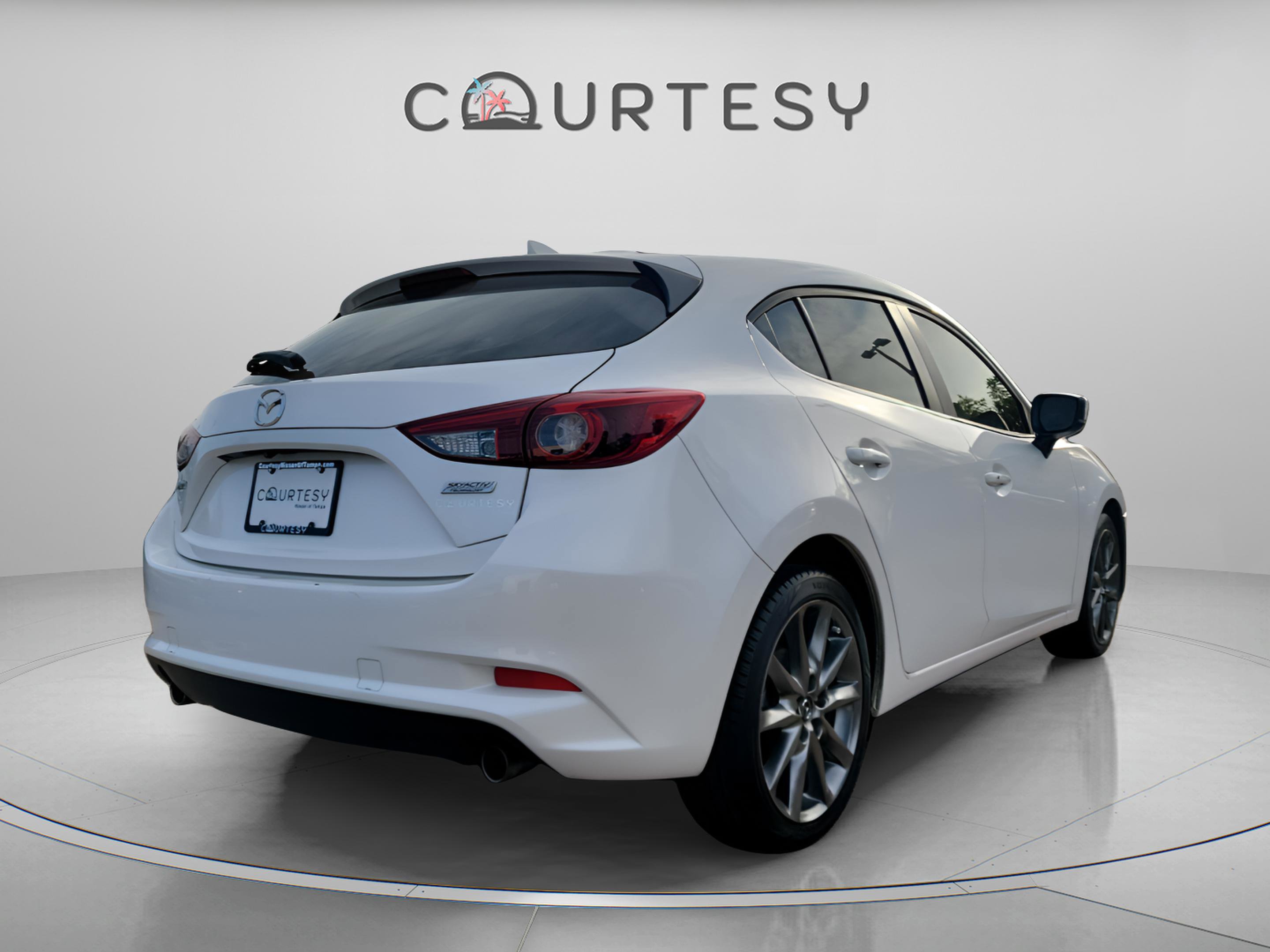 Used 2018 MAZDA MAZDA3 Grand Touring w/ Premium Equipment Package image 5