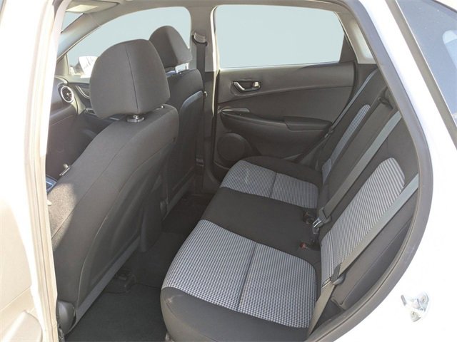 Used 2022 Hyundai Kona SE image 6