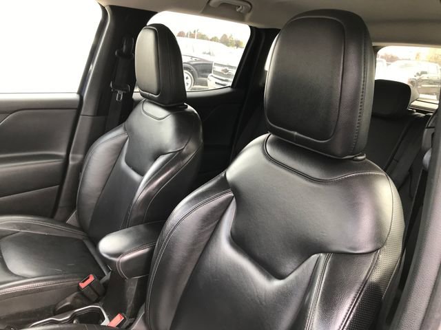 Used 2021 Jeep Renegade Limited AWD/4WD image 5
