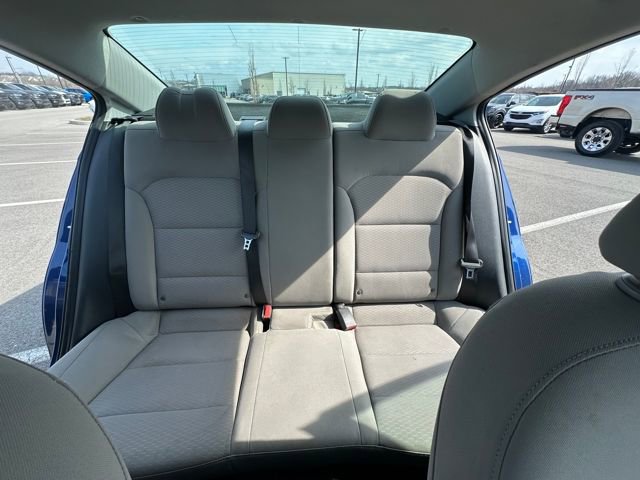 Used 2020 Hyundai Elantra SEL image 32