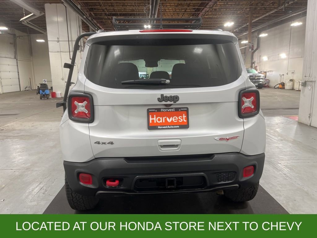 Used 2019 Jeep Renegade Trailhawk w/ UConnect 8.4 Nav Group image 6