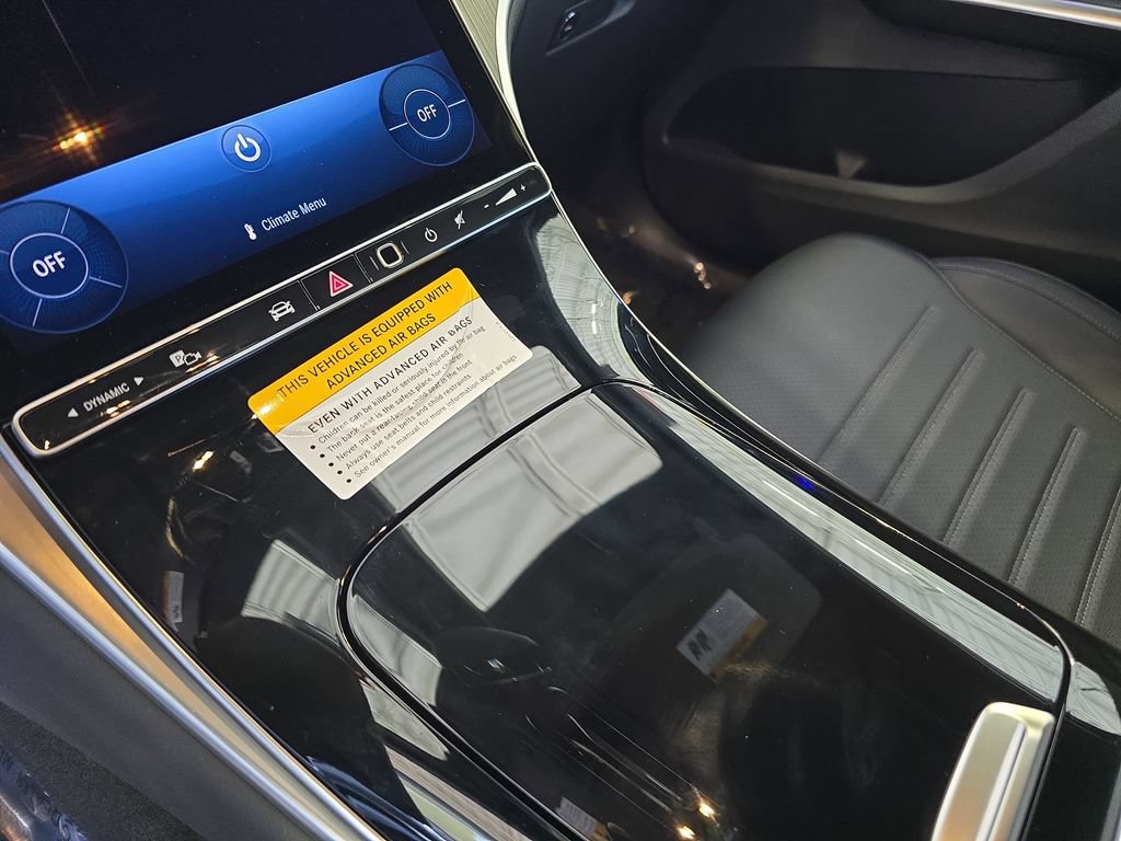 Used 2026 Mercedes-Benz GLC 300 image 28