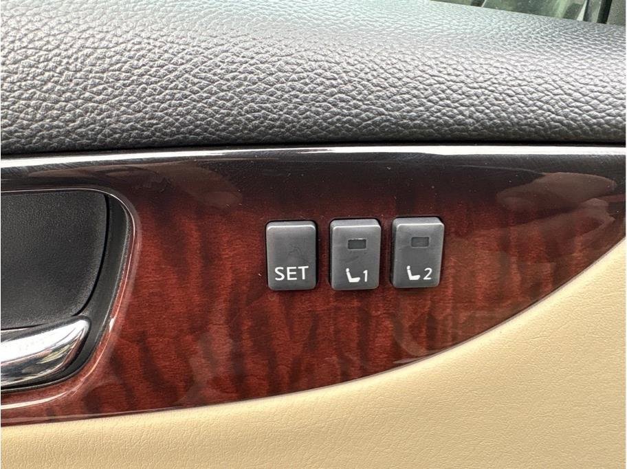 Used 2017 INFINITI QX50 Sport Utility 4D w/ Technology Package image 10