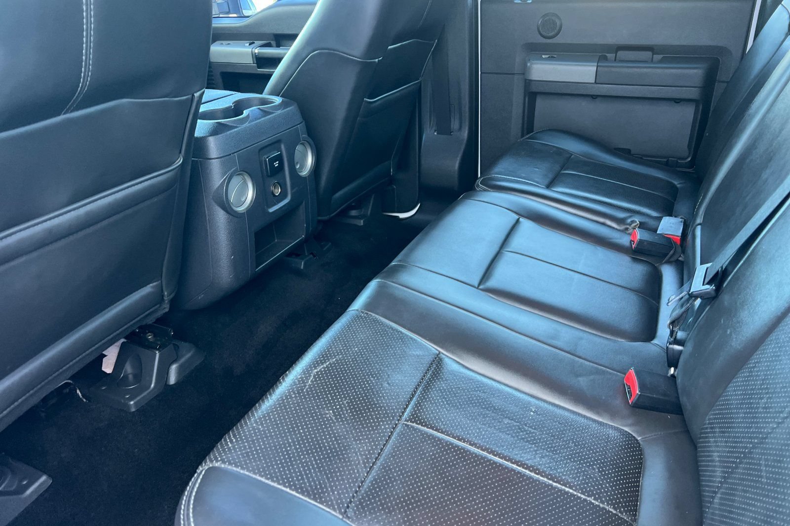 Used 2011 Ford F350 Lariat w/ Lariat Ultimate Pkg AWD/4WD image 9