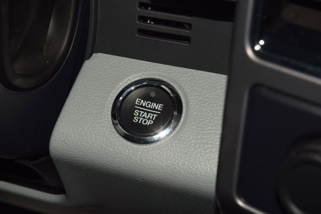 Used 2022 Ford F450 Limited image 39