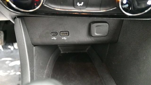 Used 2024 Buick Encore GX Sport Touring FWD image 25