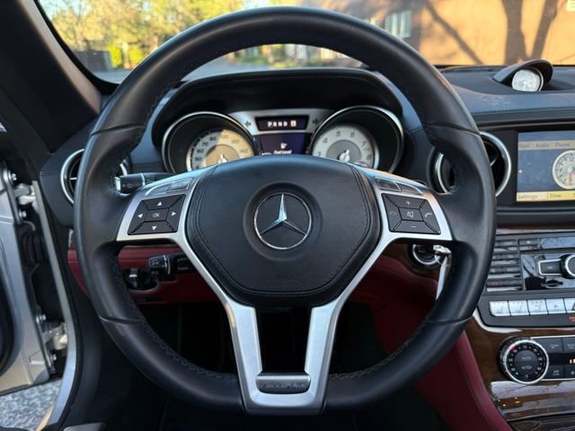 Used 2013 Mercedes-Benz SL 550 image 13