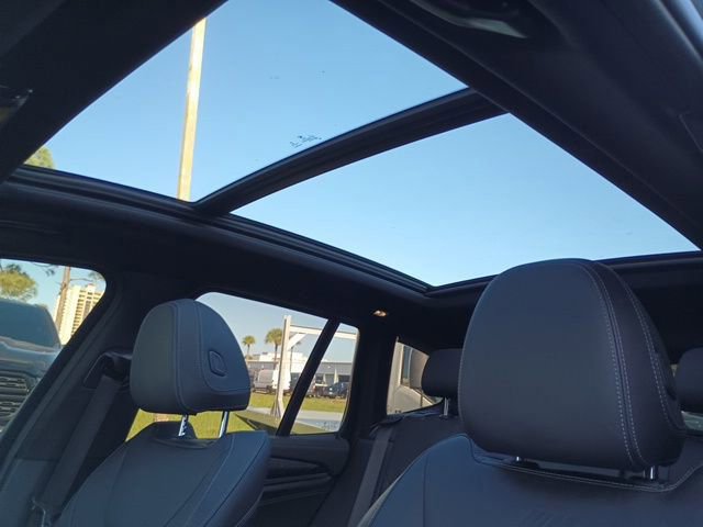 Used 2022 BMW X3 M image 11