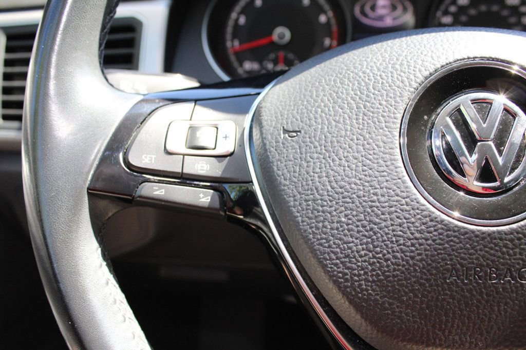 Used 2019 Volkswagen Atlas SE FWD image 19