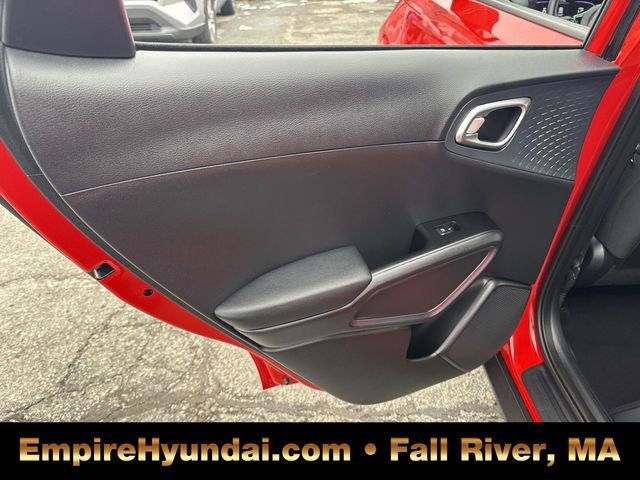 Used 2023 Kia Soul EX image 16
