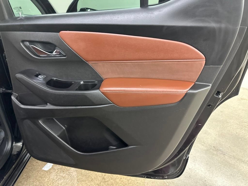 Used 2018 Chevrolet Traverse High Country AWD/4WD image 23