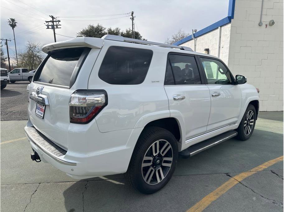 Used 2015 Toyota 4Runner Limited image 8