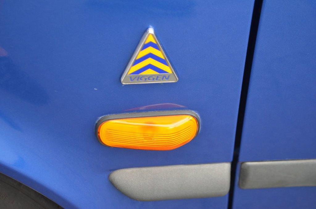 Used 1999 Saab 9-3 Viggen image 2