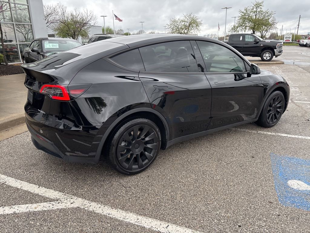 Used 2023 Tesla Model Y Long Range image 27