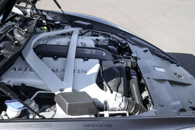 Used 2015 Aston Martin Vanquish Coupe RWD image 14
