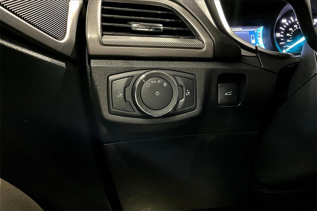 Used 2018 Ford Fusion S image 15