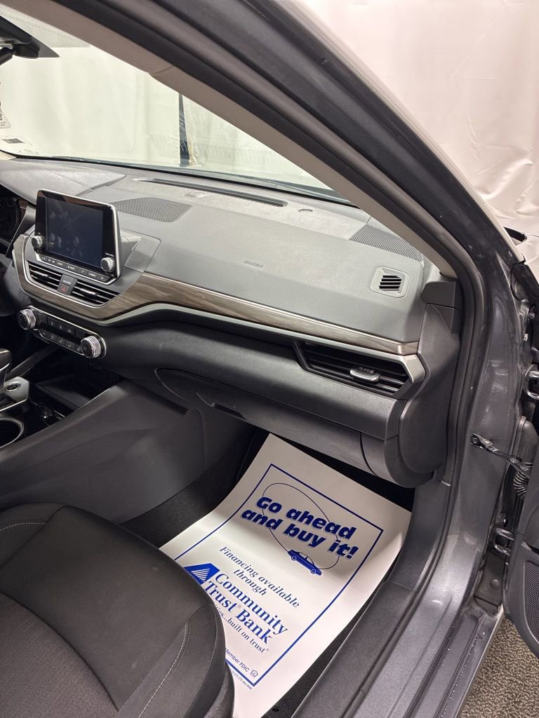 Used 2024 Nissan Altima 2.5 SV image 24