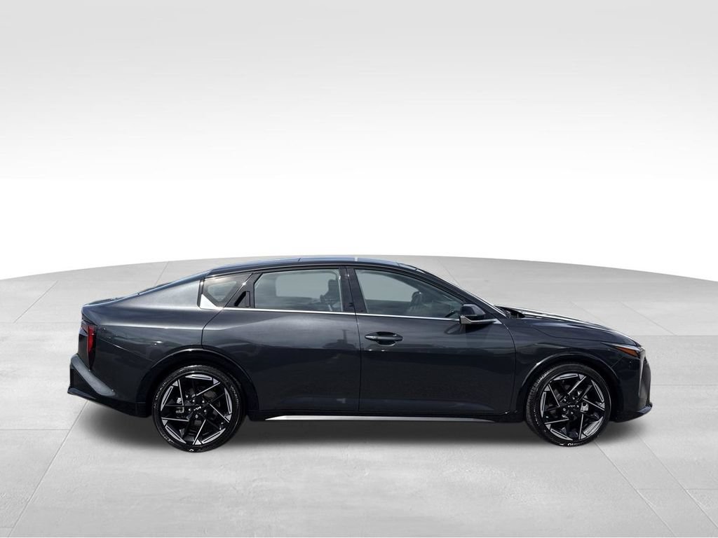 Certified 2025 Kia K4 GT-Line w/ GT-Line Premium Package FWD image 6