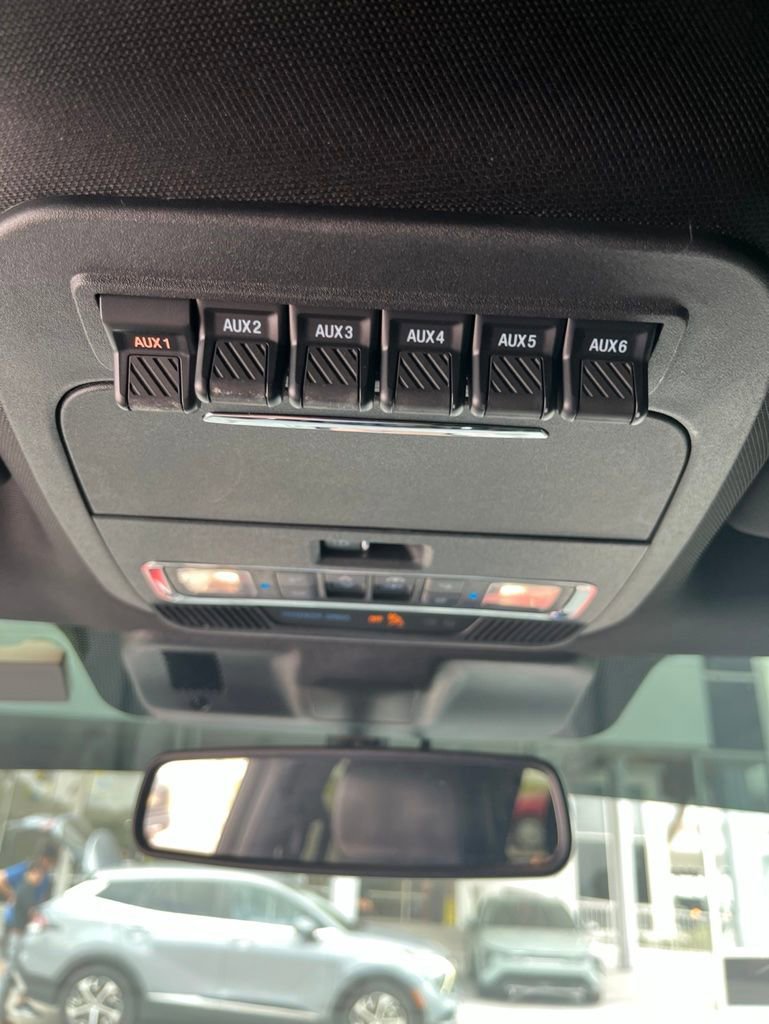 Used 2022 Ford F150 Raptor w/ Equipment Group 801A High AWD/4WD image 10
