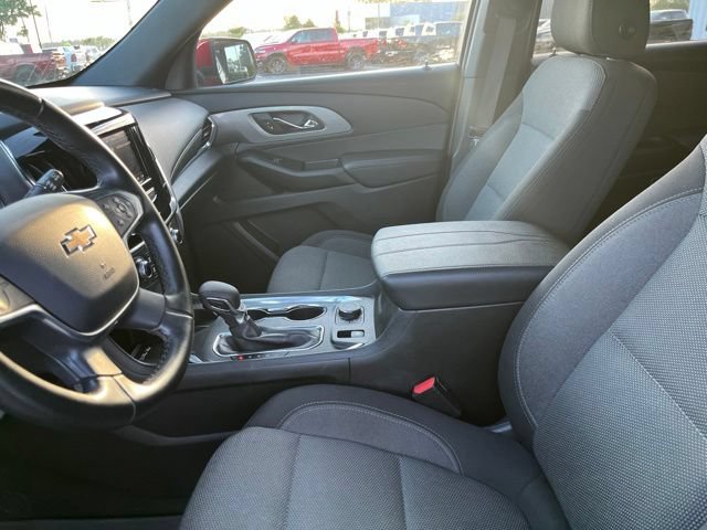 Used 2023 Chevrolet Traverse LT FWD image 9
