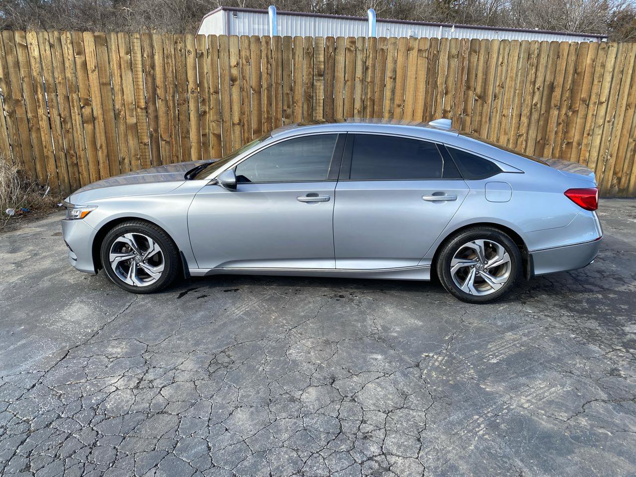 Used 2018 Honda Accord EX-L image 6