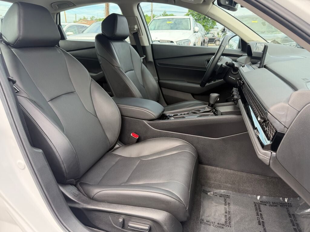 Used 2024 Honda Accord EX-L image 29