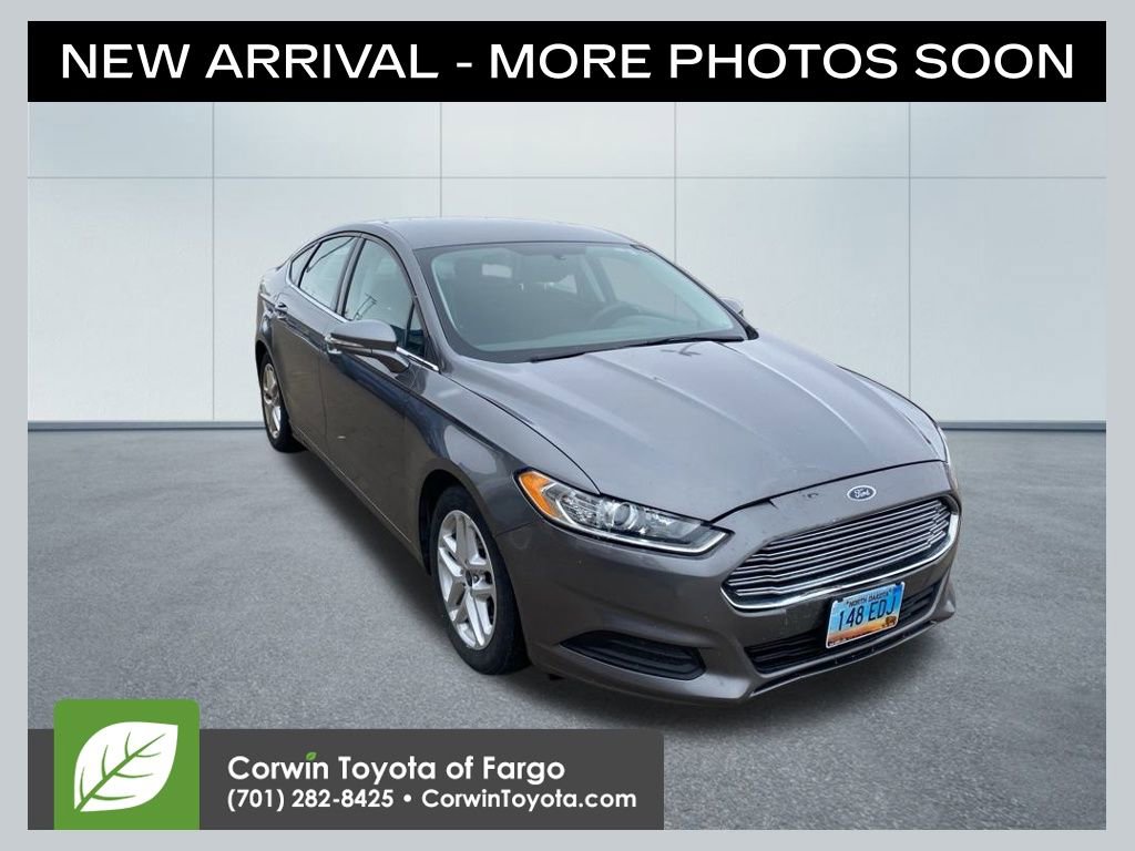 Used 2014 Ford Fusion SE image 1