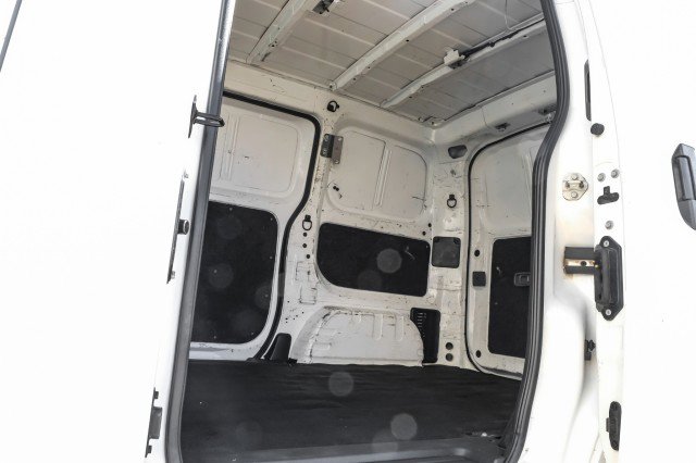 Used 2021 Nissan NV200 S image 47